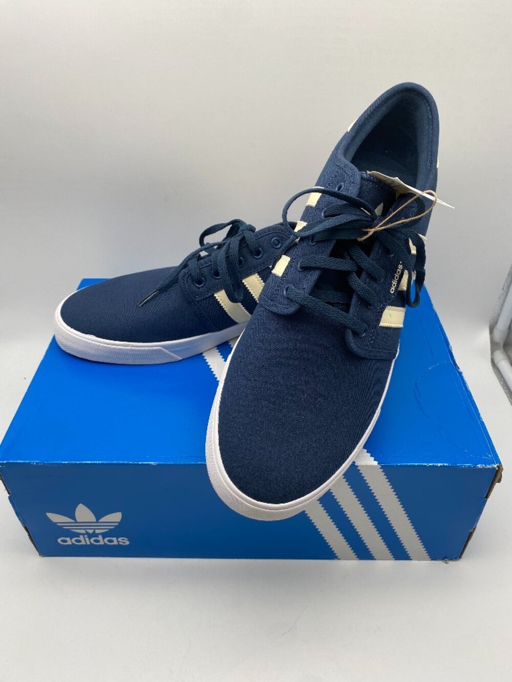 ADIDAS SEELEY #FY5507 US Men's Size 13
